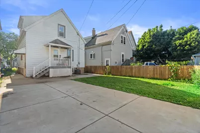 2918 S 7th St, Milwaukee, WI 53215 - Photo 29