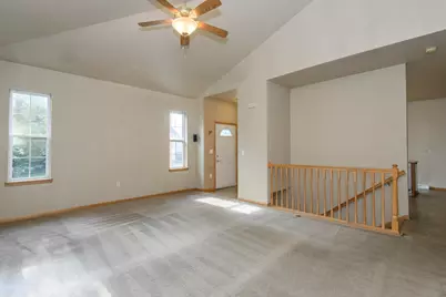2812 E Somers Ct, Cudahy, WI 53110 - Photo 3