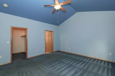 2812 E Somers Ct, Cudahy, WI 53110 - Photo 11