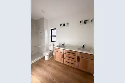 1140  American Dr, Holmen, WI 54636 - Photo 5