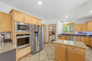 W266N6696 Beacon Hills Dr, Lisbon, WI 53089 - Photo 15