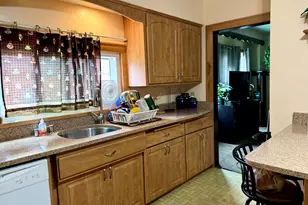 1634 S 58th St, West Allis, WI 53214 - Photo 7