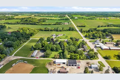 7631 W 5 Mile Rd, Racine, WI 53126 - Photo 33