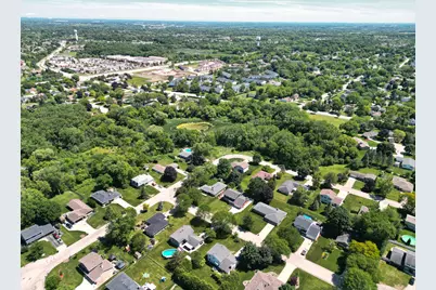 10520 W Monastery Dr, Franklin, WI 53132 - Photo 27