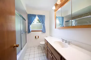 10520 W Monastery Dr, Franklin, WI 53132 - Photo 15