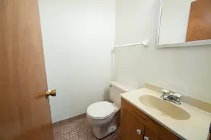 10520 W Monastery Dr, Franklin, WI 53132 - Photo 13