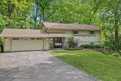 4948  Deerwood Dr, Racine, WI 53406 - Photo 33