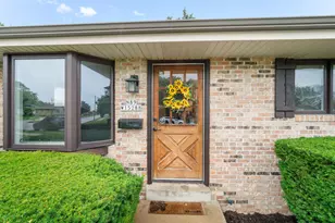 N89W15288 Jefferson Ave, Menomonee Falls, WI 53051 - Photo 3