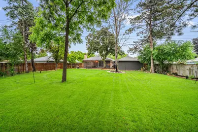 N89W15288  Jefferson Ave, Menomonee Falls, WI 53051 - Photo 35