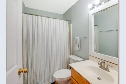 2549  Fox River Pkwy, Waukesha, WI 53189 - Photo 23
