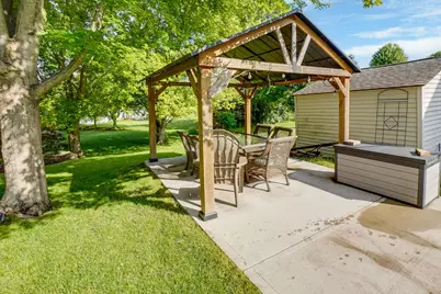 2549  Fox River Pkwy, Waukesha, WI 53189 - Photo 31