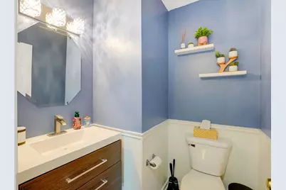 2549  Fox River Pkwy, Waukesha, WI 53189 - Photo 13
