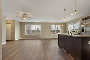 342 Cattail Ct, Genoa City, WI 53128 - Photo 3