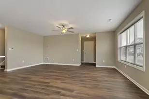 342 Cattail Ct, Genoa City, WI 53128 - Photo 5