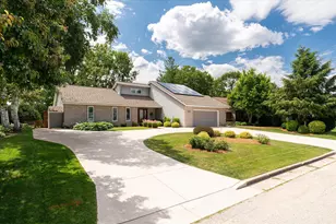 2529 Baumgartner Dr, Campbell, WI 54603 - Photo 1