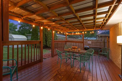 N89W15350  Cleveland Ave, Menomonee Falls, WI 53051 - Photo 3