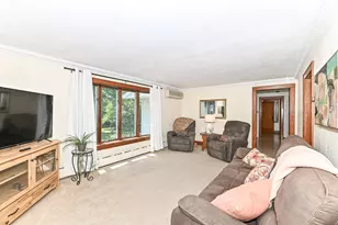 3445 S 96th St, Milwaukee, WI 53227 - Photo 9