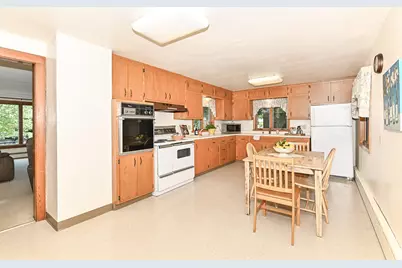 3445 S 96th St, Milwaukee, WI 53227 - Photo 13