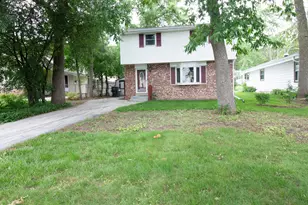 11634 W Dearbourn Ave, Wauwatosa, WI 53226 - Photo 3