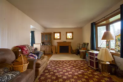 11634 W Dearbourn Ave, Wauwatosa, WI 53226 - Photo 5