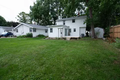 11634 W Dearbourn Ave, Wauwatosa, WI 53226 - Photo 13