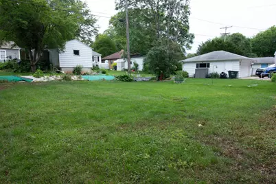11634 W Dearbourn Ave, Wauwatosa, WI 53226 - Photo 11