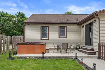 1704  Murray Ave, Waukesha, WI 53186 - Photo 29