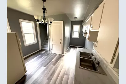 1323 S 37th St, Milwaukee, WI 53215 - Photo 15