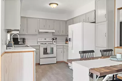 734  Juline Way, Onalaska, WI 54650 - Photo 11