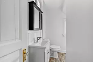 813 Huron Ave, Sheboygan, WI 53081 - Photo 9