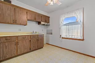4714 W Howard Ave, Milwaukee, WI 53220 - Photo 13