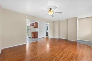 6902 Brian Dr, Racine, WI 53402 - Photo 5