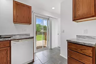 6902 Brian Dr, Racine, WI 53402 - Photo 11