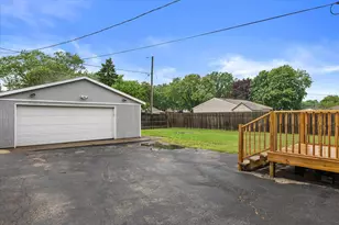 6902 Brian Dr, Racine, WI 53402 - Photo 21