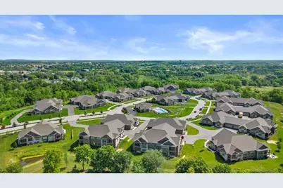 N28W25172  Parkway Ridge Cir #B, Pewaukee, WI 53072 - Photo 47