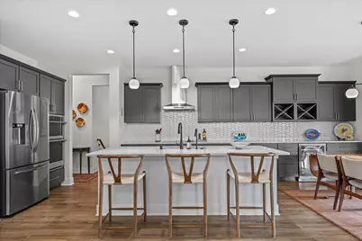 N28W25172  Parkway Ridge Cir #B, Pewaukee, WI 53072 - Photo 7