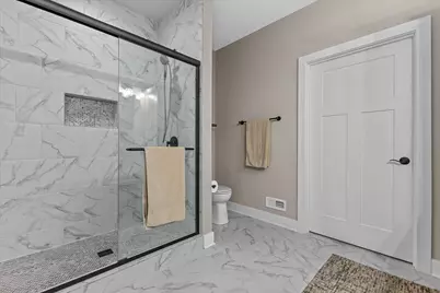 N28W25172  Parkway Ridge Cir #B, Pewaukee, WI 53072 - Photo 19
