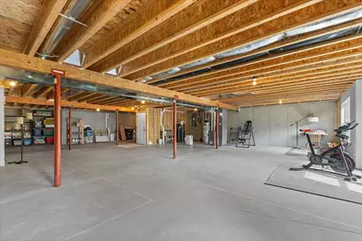 N28W25172  Parkway Ridge Cir #B, Pewaukee, WI 53072 - Photo 37