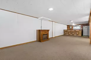W148N8416 Albert Pl, Menomonee Falls, WI 53051 - Photo 19