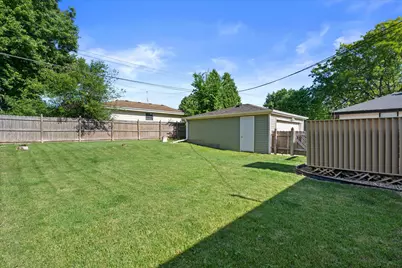 W148N8416  Albert Pl, Menomonee Falls, WI 53051 - Photo 29