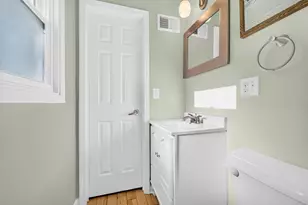 W172N9256 Shady Ln, Menomonee Falls, WI 53051 - Photo 21