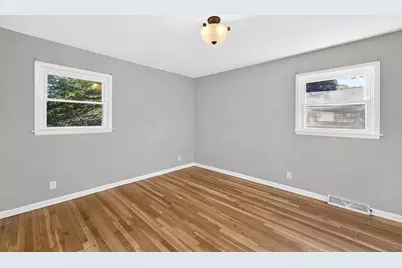 W172N9256  Shady Ln, Menomonee Falls, WI 53051 - Photo 13