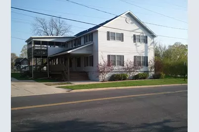 610 E Wisconsin St #610 1/2, Delavan, WI 53115 - Photo 1