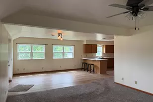610 E Wisconsin St, Delavan, WI 53115 - Photo 7