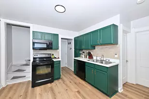 2025 S 71st St, West Allis, WI 53219 - Photo 9