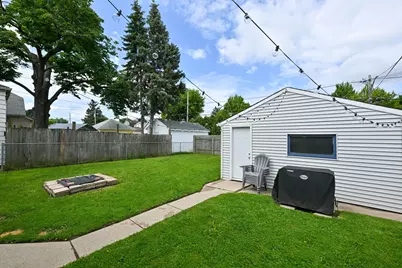 2025 S 71st St, West Allis, WI 53219 - Photo 33