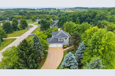 1411  Windy Knoll Dr, Richfield, WI 53033 - Photo 51