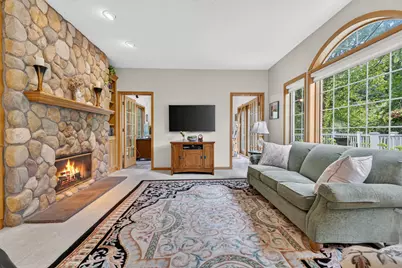 1411  Windy Knoll Dr, Richfield, WI 53033 - Photo 17