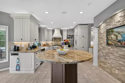 1411  Windy Knoll Dr, Richfield, WI 53033 - Photo 7