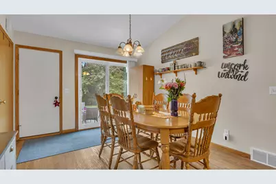 122  Foxglove Ln, Sheboygan Falls, WI 53085 - Photo 7